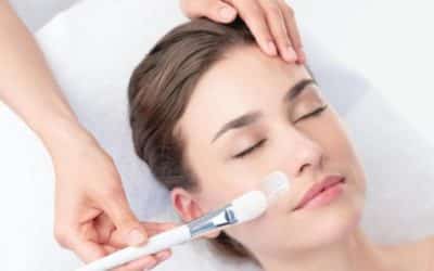 Brindamos formación profesional de estética en Valencia